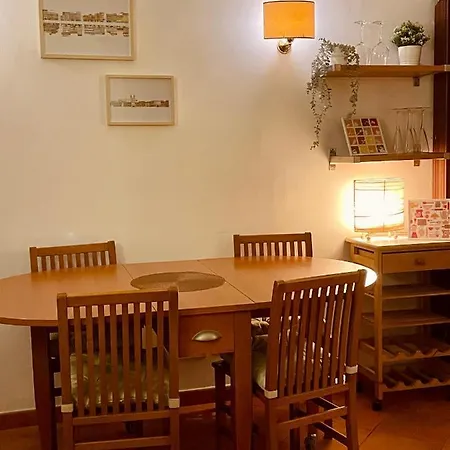 Daire Downtown Apartment_sistina *